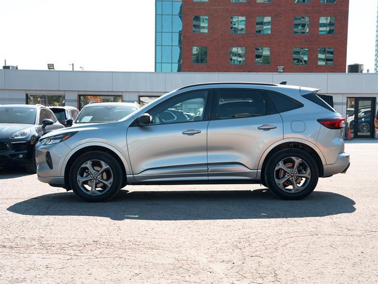 2023 Ford Escape ST-Line AWD Photo