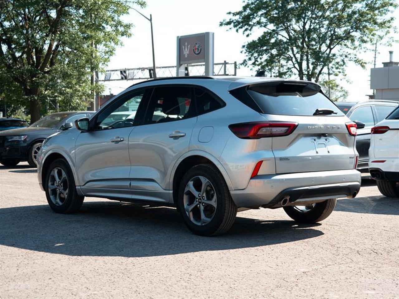 2023 Ford Escape ST-Line AWD Photo