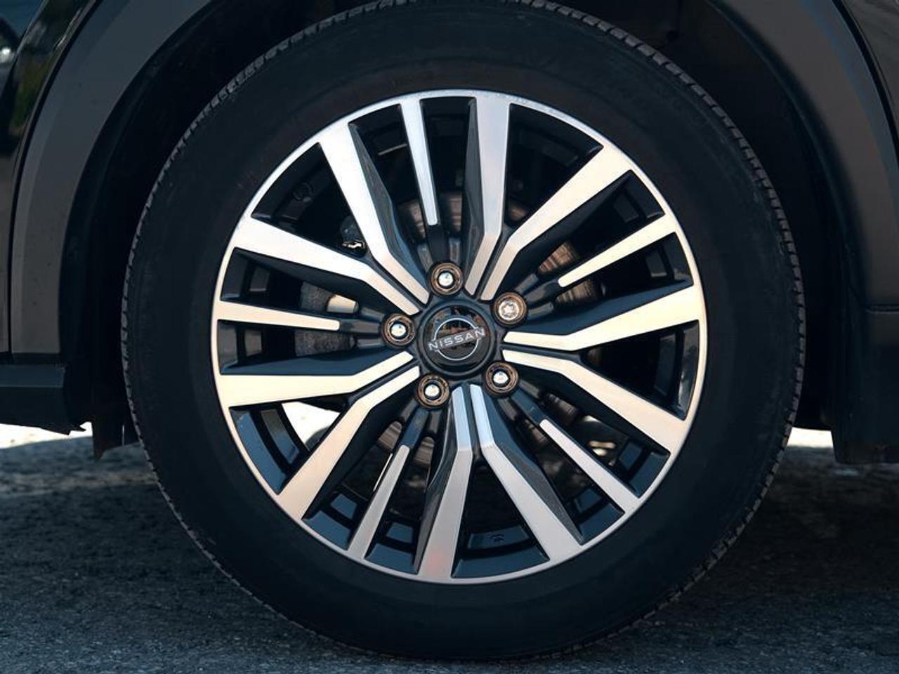 2024 Nissan Kicks SV FWD Photo