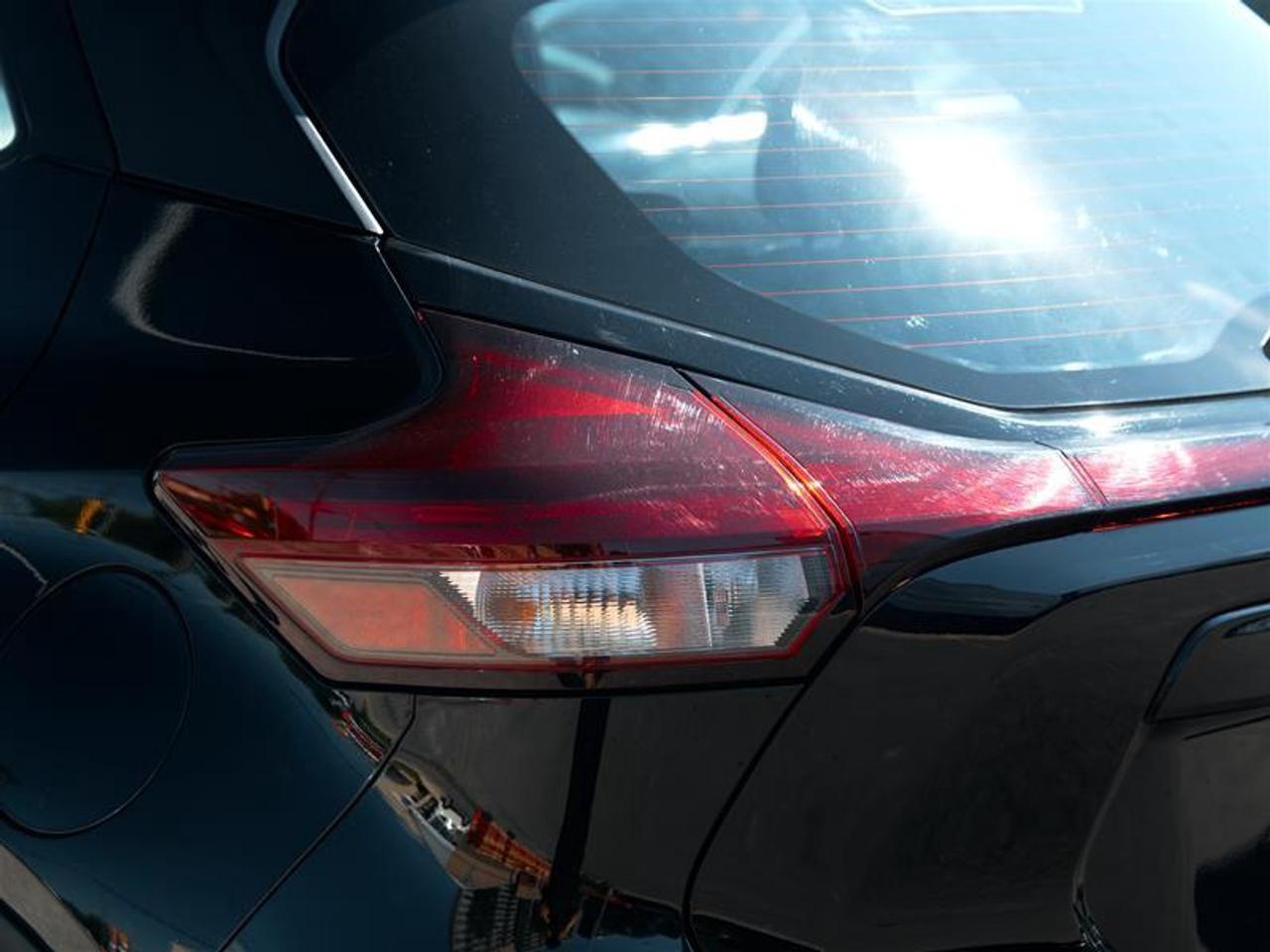 2024 Nissan Kicks SV FWD Photo