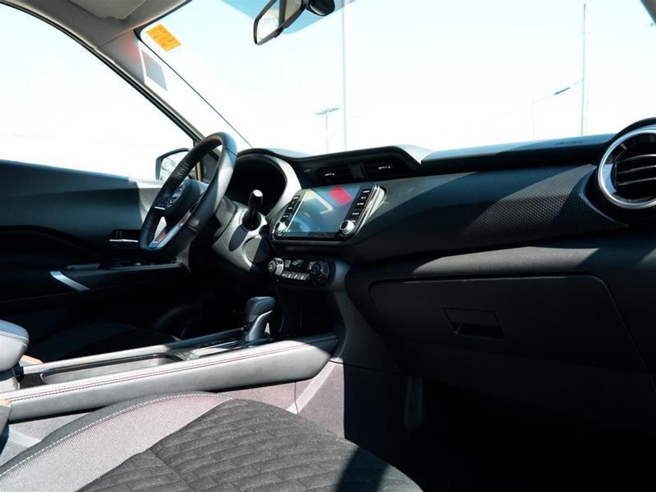 2024 Nissan Kicks SV FWD Photo