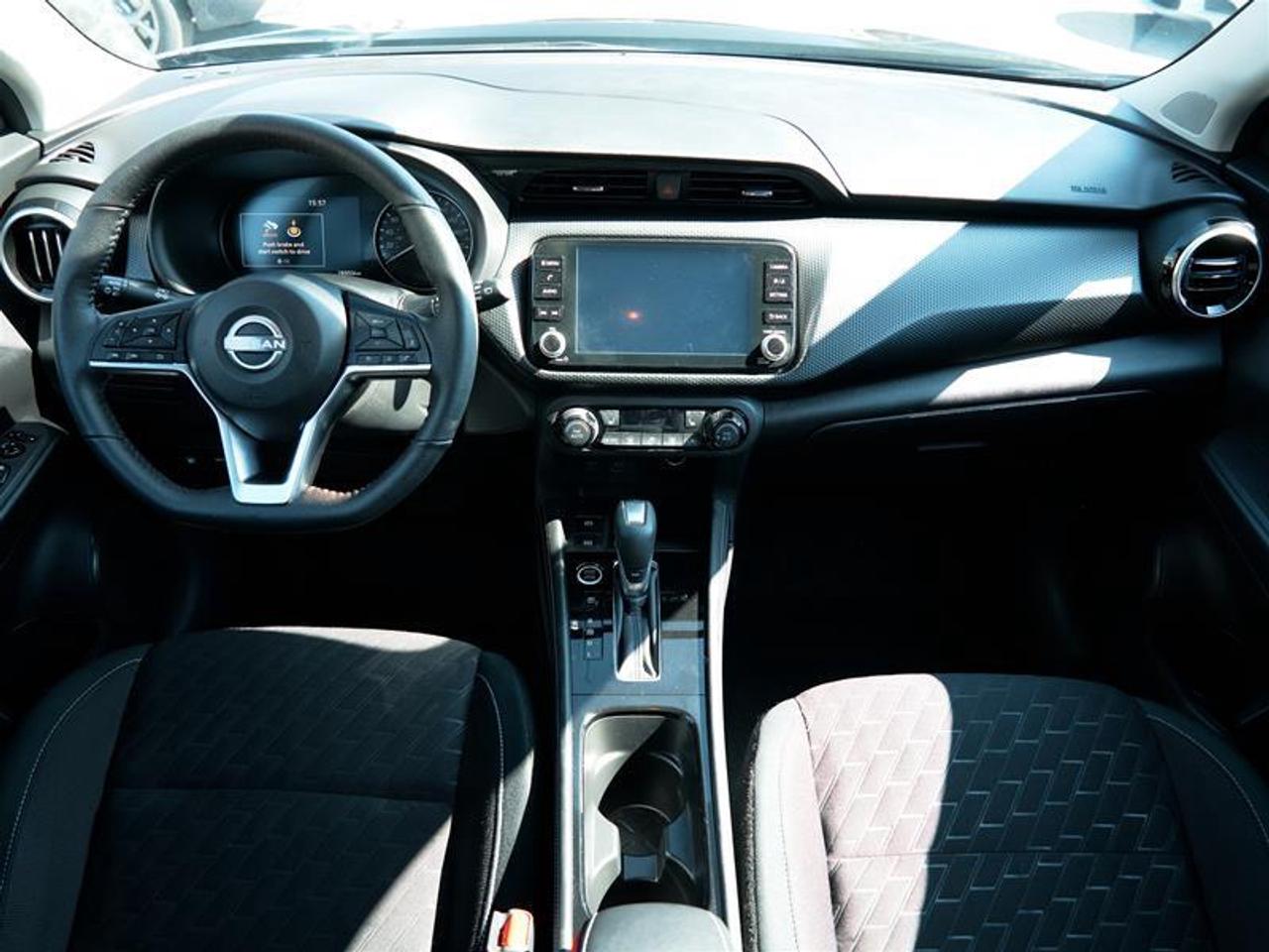 2024 Nissan Kicks SV FWD Photo
