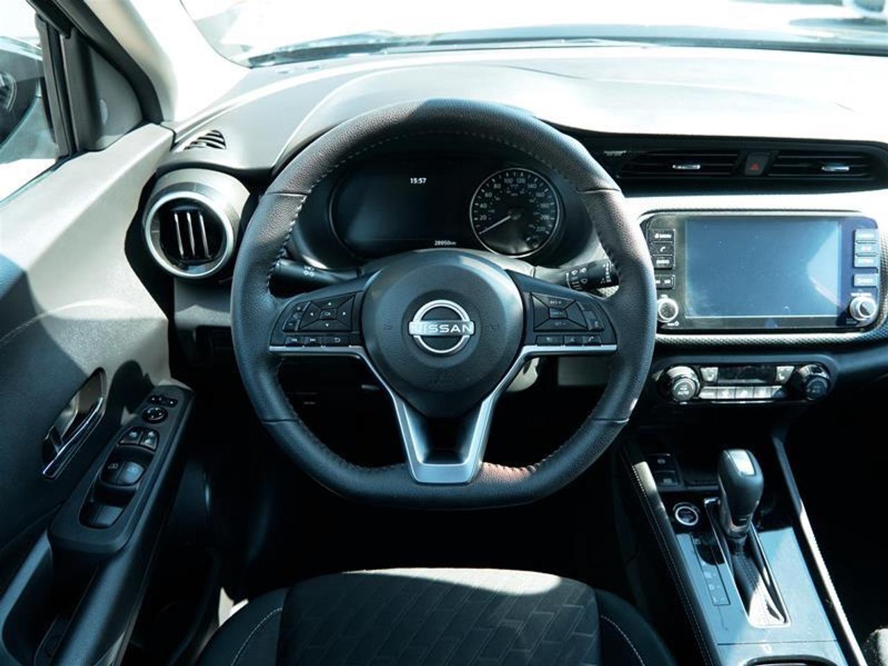 2024 Nissan Kicks SV FWD Photo