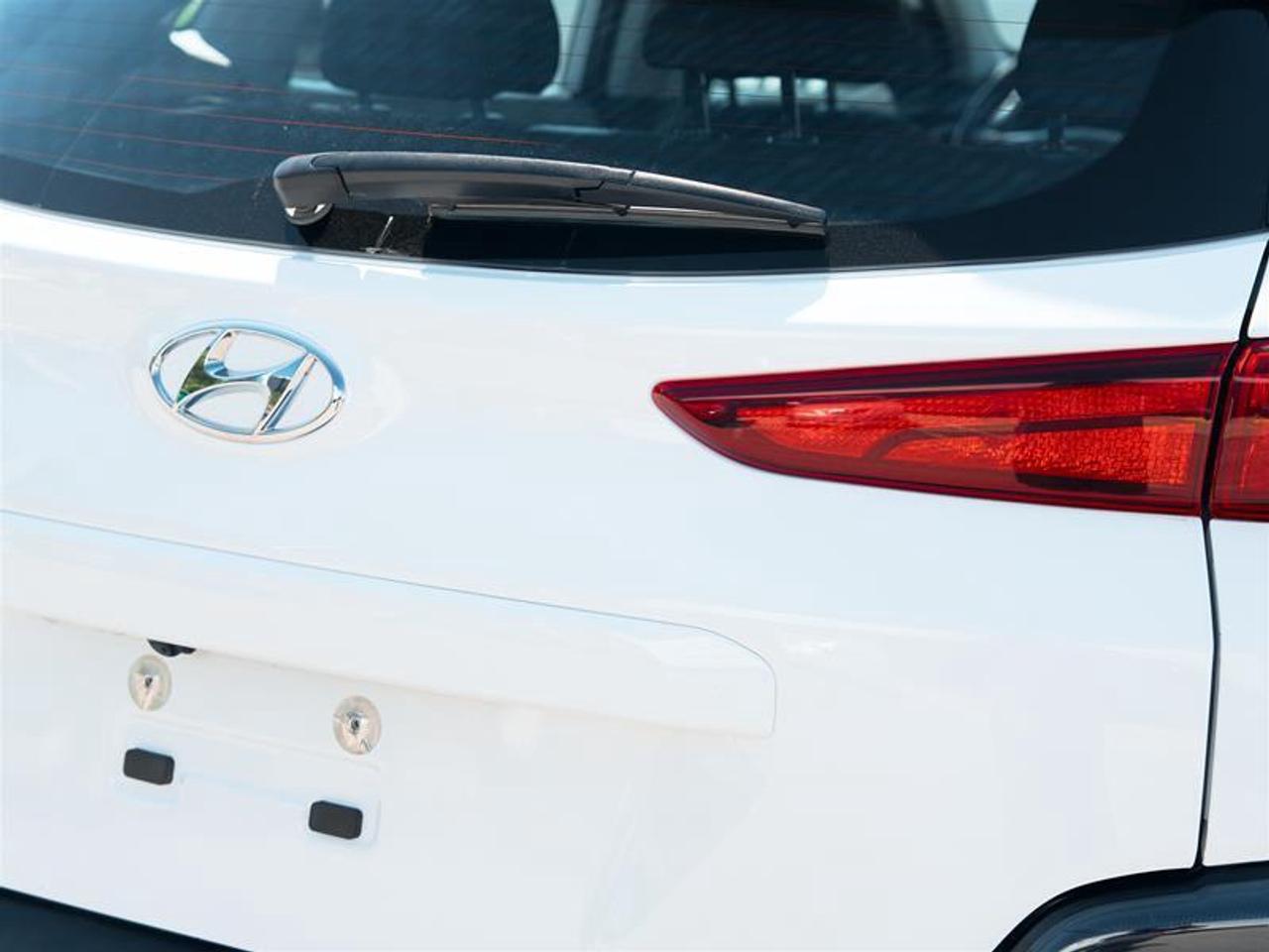 2023 Hyundai KONA 2.0L FWD Preferred Photo