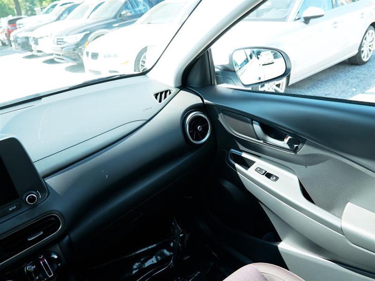 2023 Hyundai KONA 2.0L FWD Preferred Photo