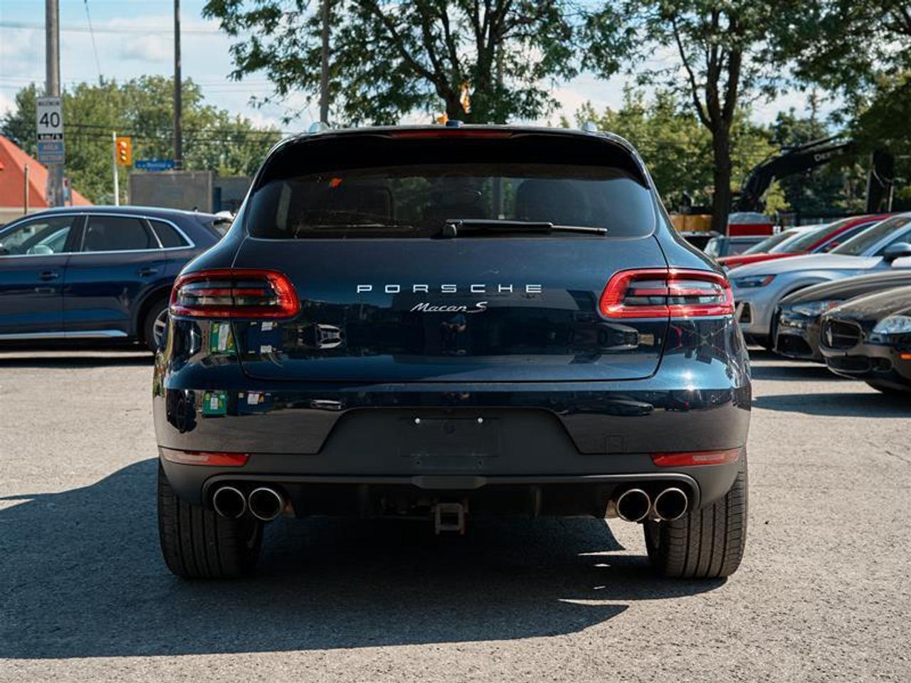 2018 Porsche Macan S Photo