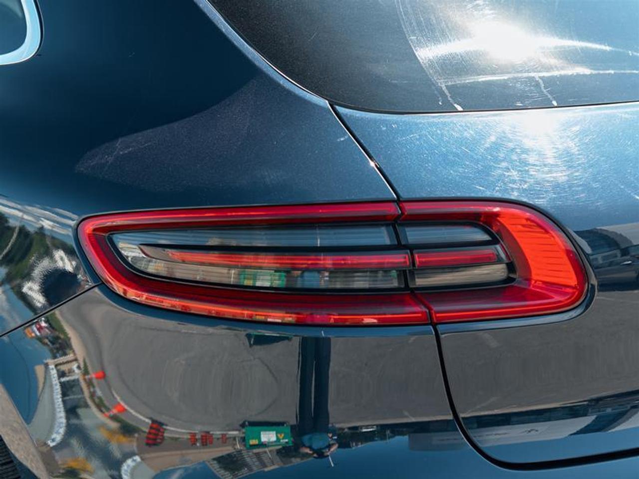 2018 Porsche Macan S Photo