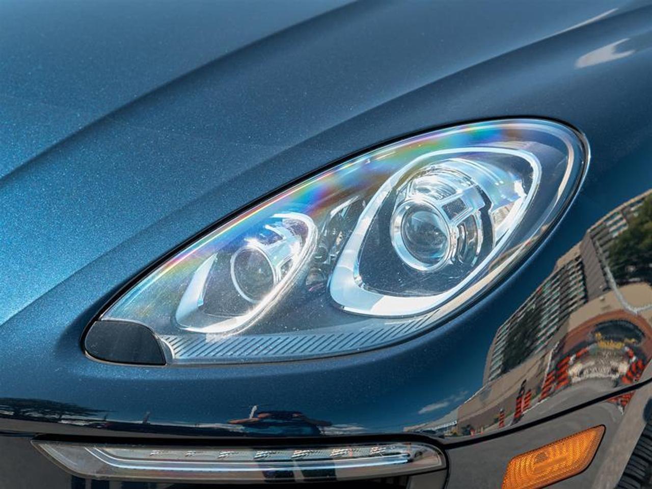 2018 Porsche Macan S Photo