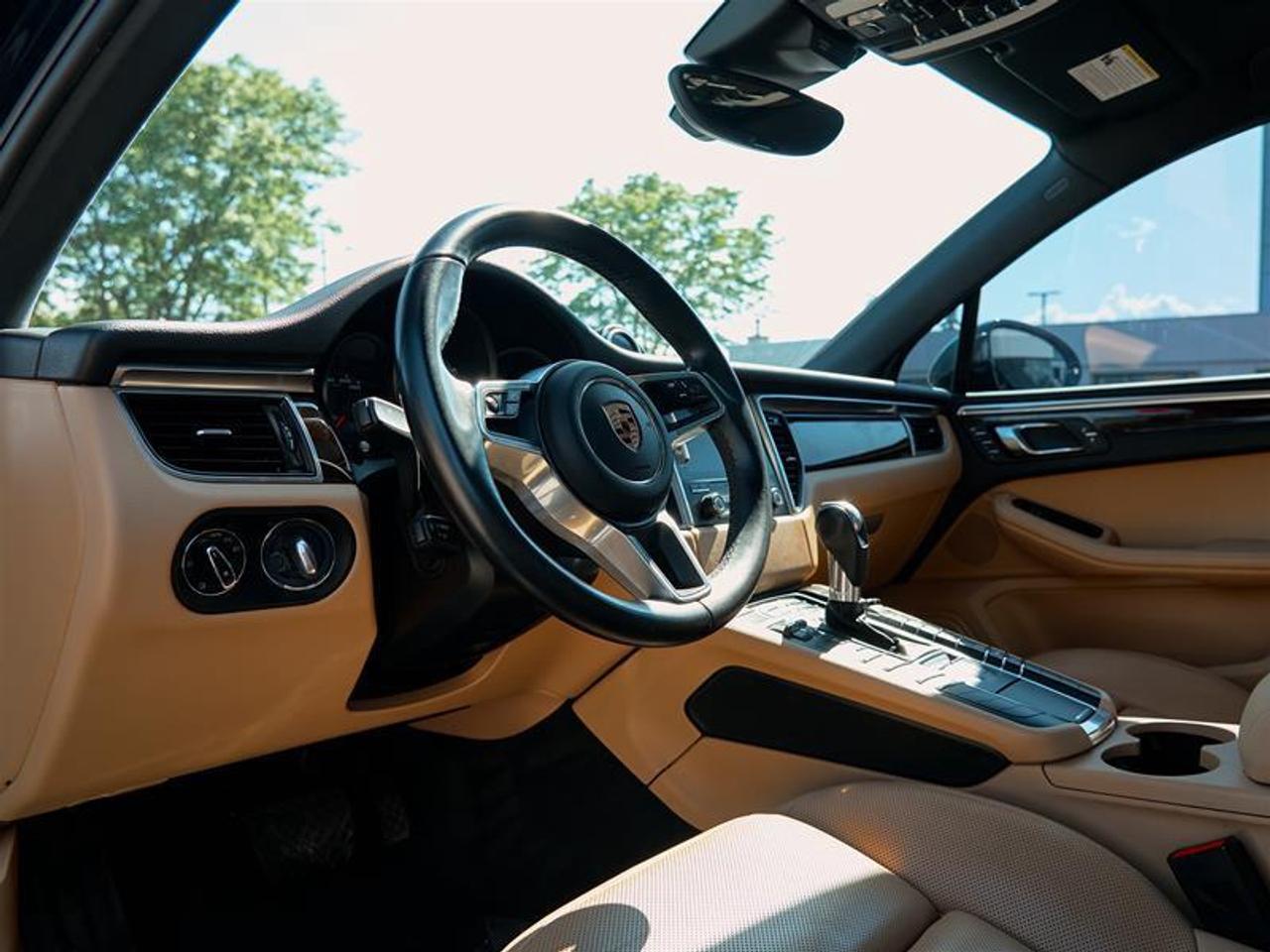 2018 Porsche Macan S Photo