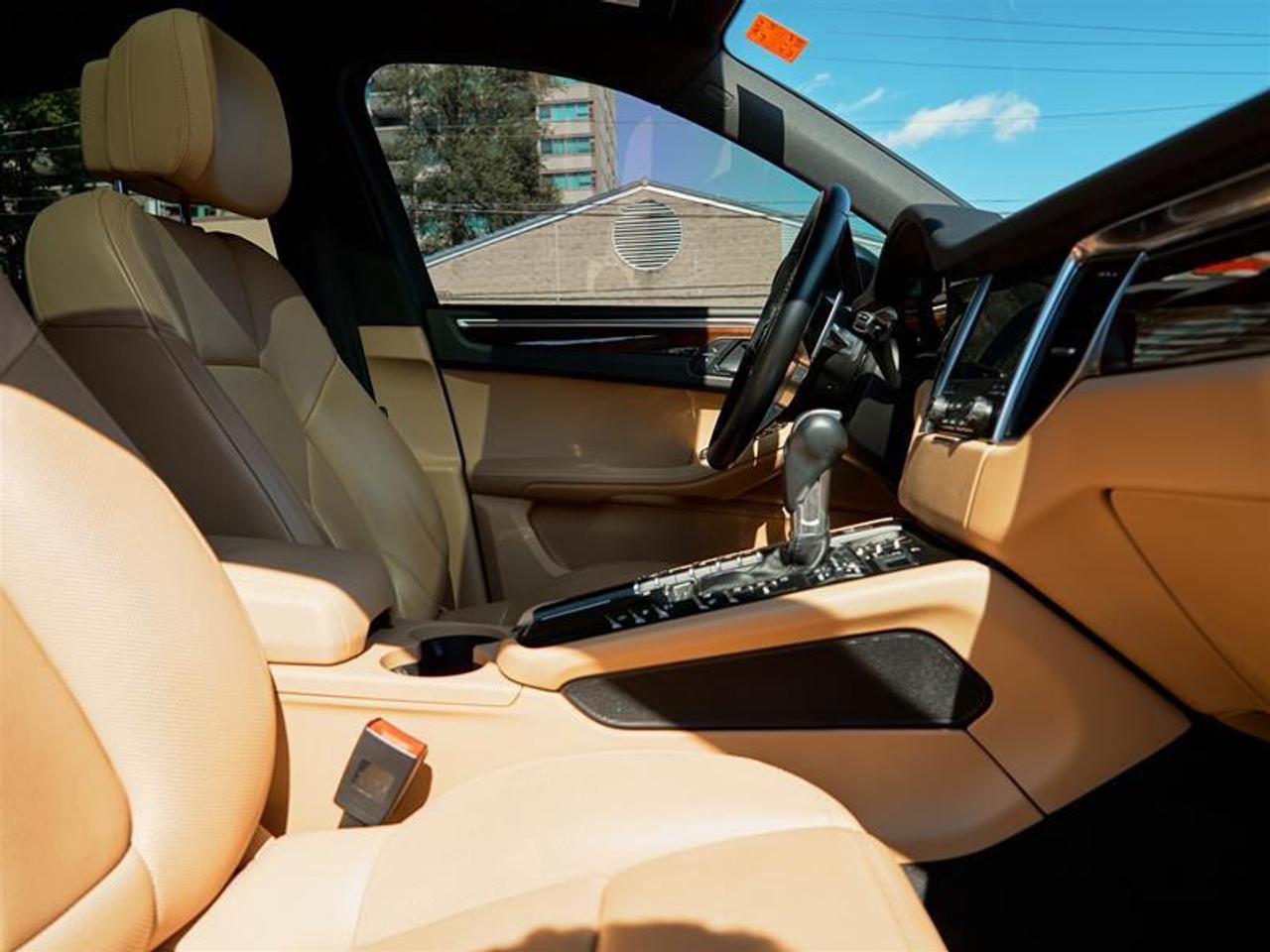2018 Porsche Macan S Photo