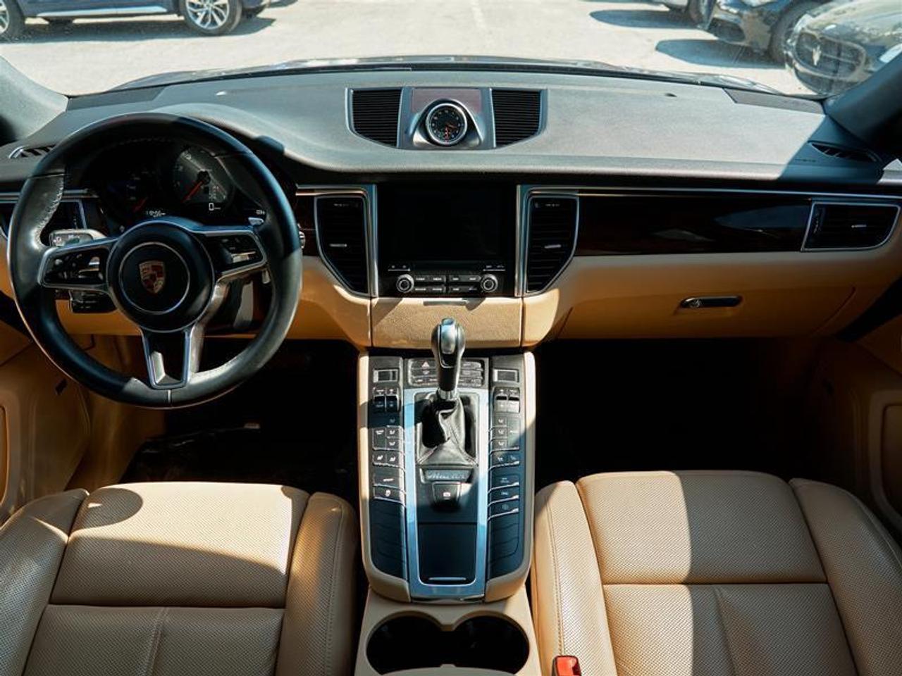 2018 Porsche Macan S Photo