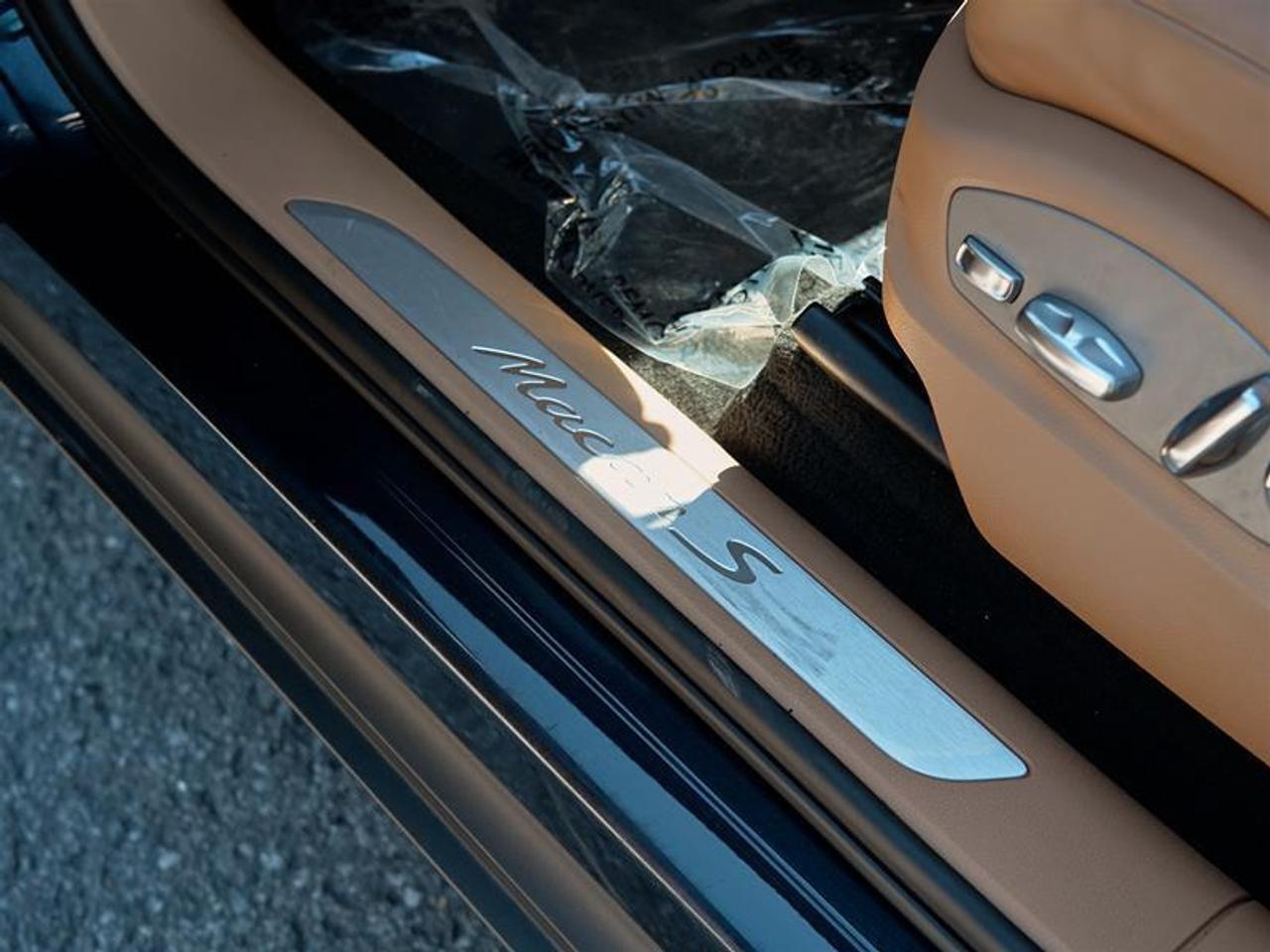 2018 Porsche Macan S Photo