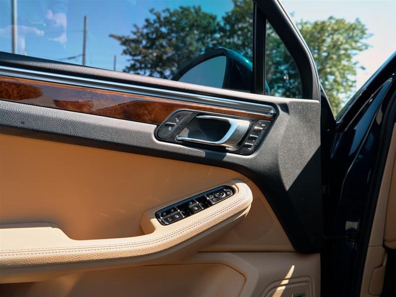 2018 Porsche Macan S Photo