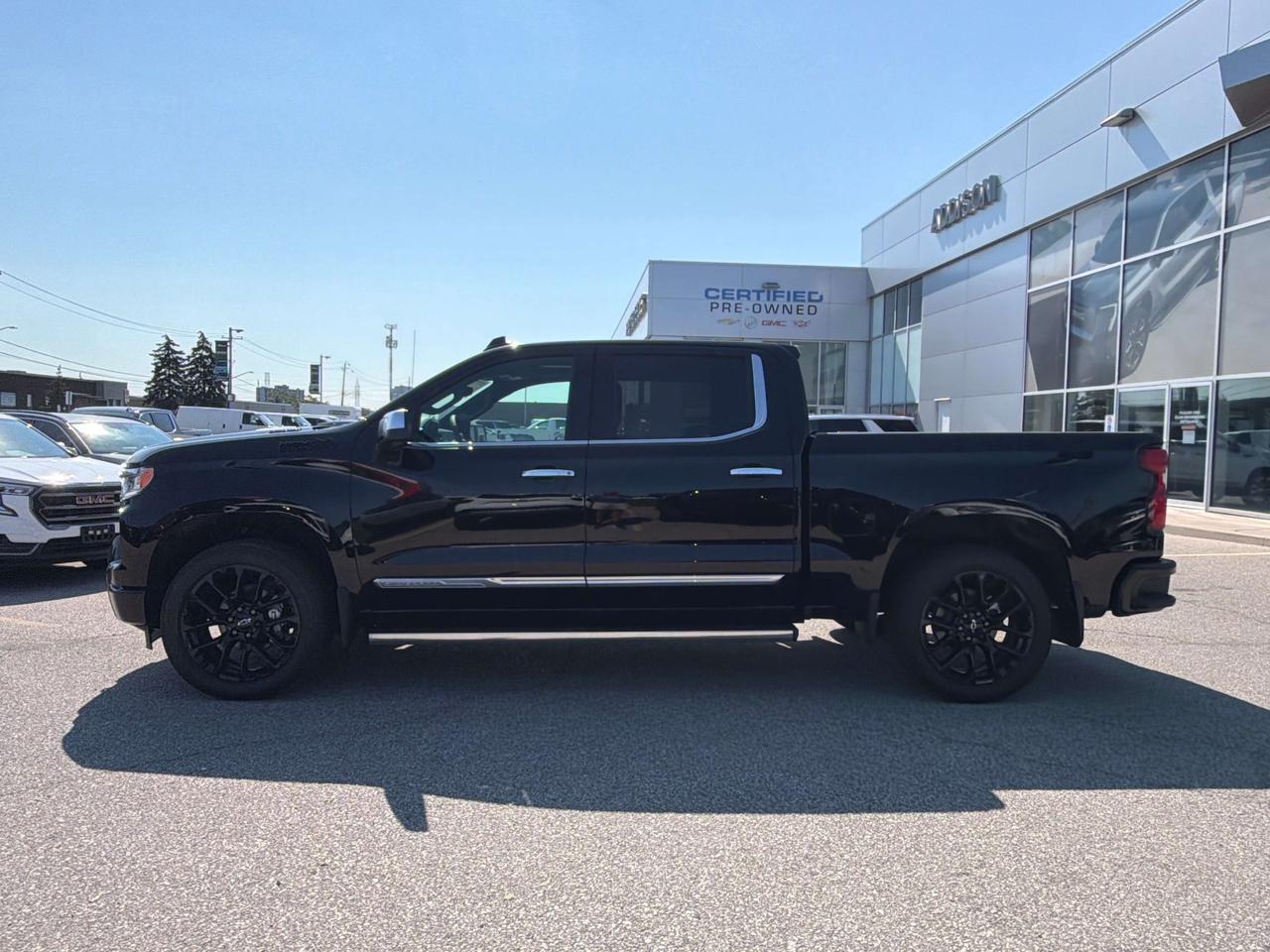 2026 Chevrolet Silverado 1500 High Country 3LZ DIESEL Photo2