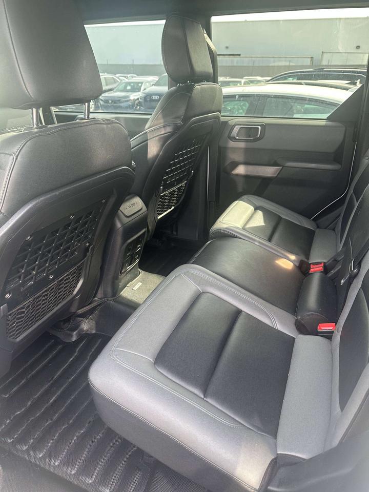 2022 Ford Bronco Black Diamond Photo