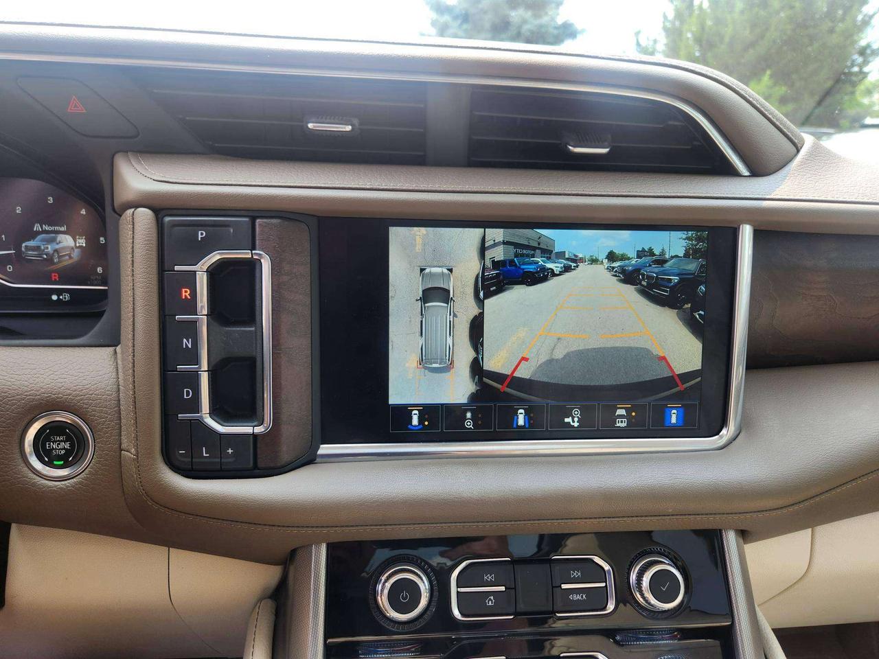 2023 GMC Yukon DENALI,REAR SCREENS, 6.2LV8,22",PANO Photo