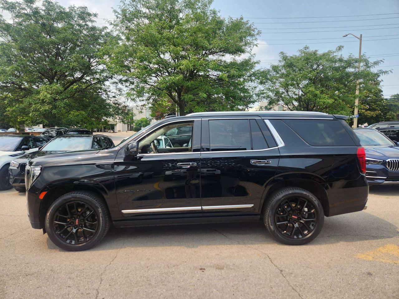 2023 GMC Yukon DENALI,REAR SCREENS, 6.2LV8,22",PANO Photo