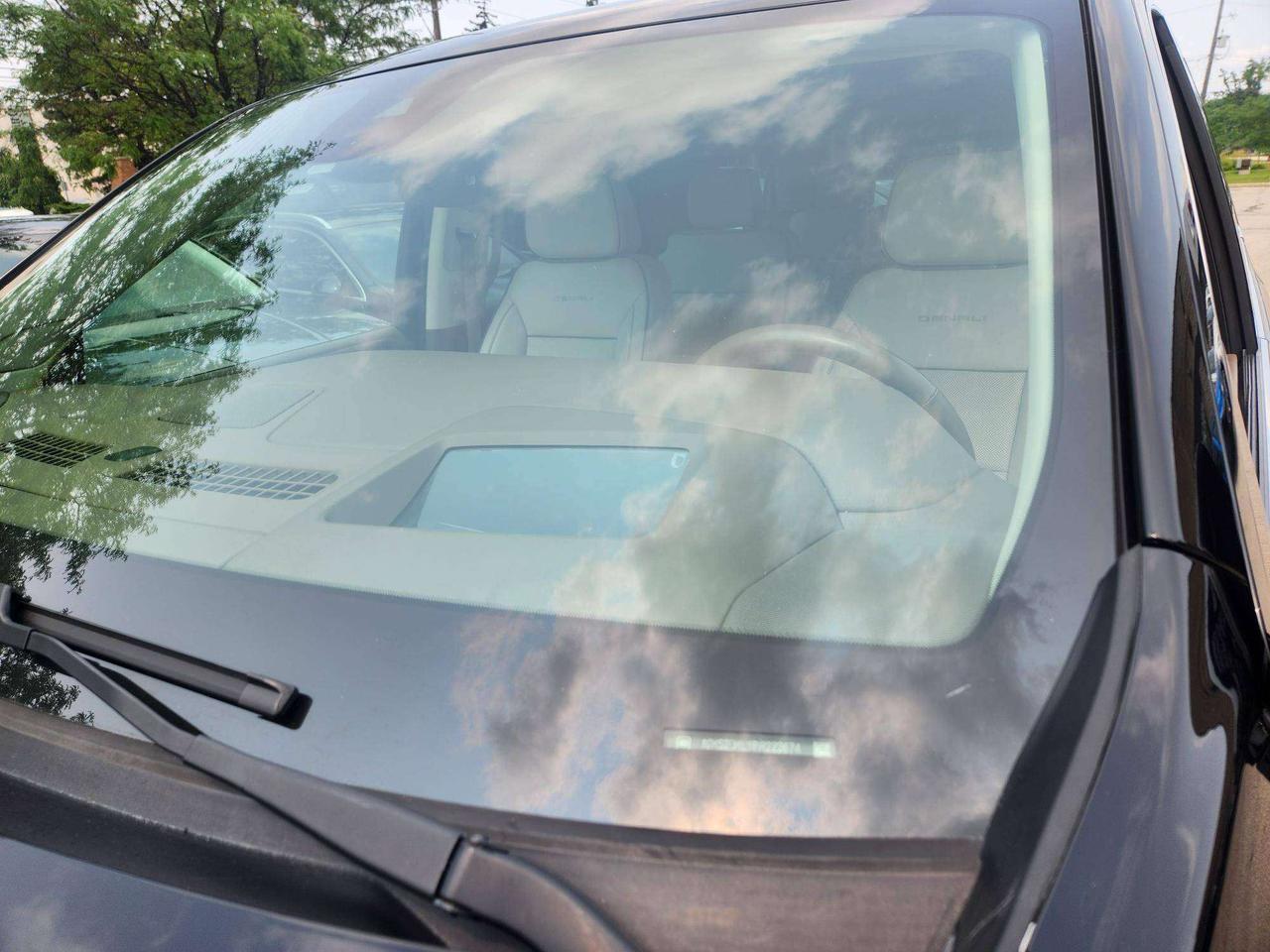 2023 GMC Yukon DENALI,REAR SCREENS, 6.2LV8,22",PANO Photo