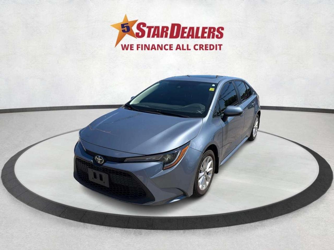 2022 Toyota Corolla LE UPGRADE SUNROOF SUPER CLEAN WE FINANCE! Photo
