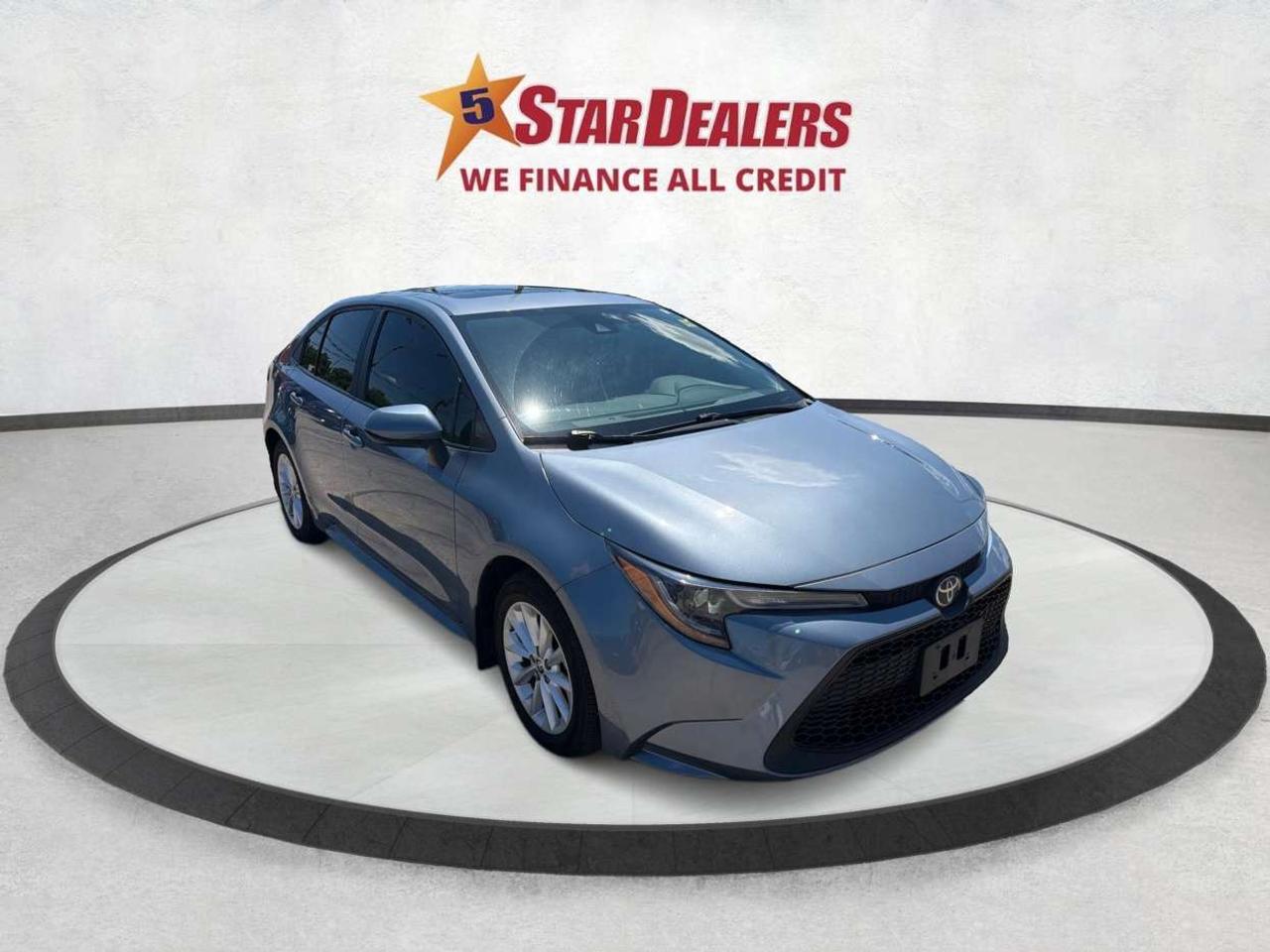 2022 Toyota Corolla LE UPGRADE SUNROOF SUPER CLEAN WE FINANCE! Photo