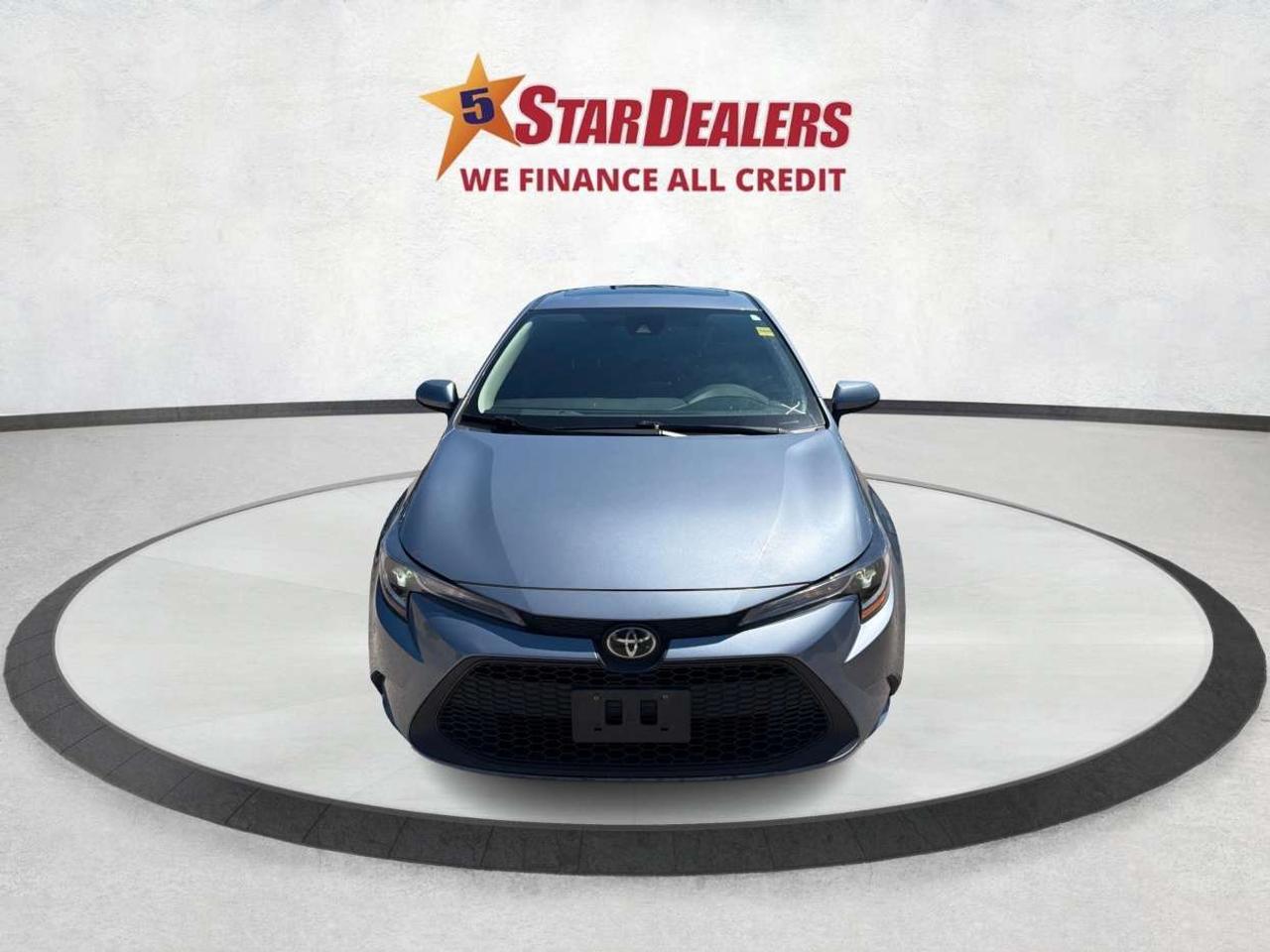 2022 Toyota Corolla LE UPGRADE SUNROOF SUPER CLEAN WE FINANCE! Photo1
