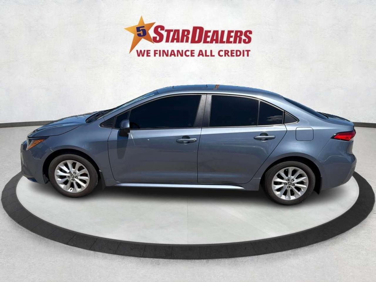 2022 Toyota Corolla LE UPGRADE SUNROOF SUPER CLEAN WE FINANCE! Photo