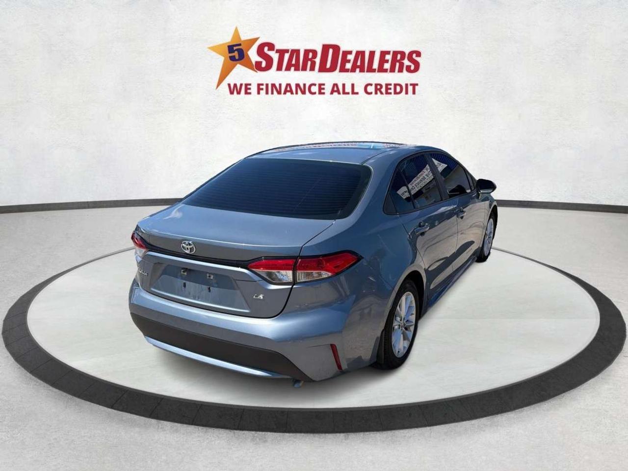 2022 Toyota Corolla LE UPGRADE SUNROOF SUPER CLEAN WE FINANCE! Photo