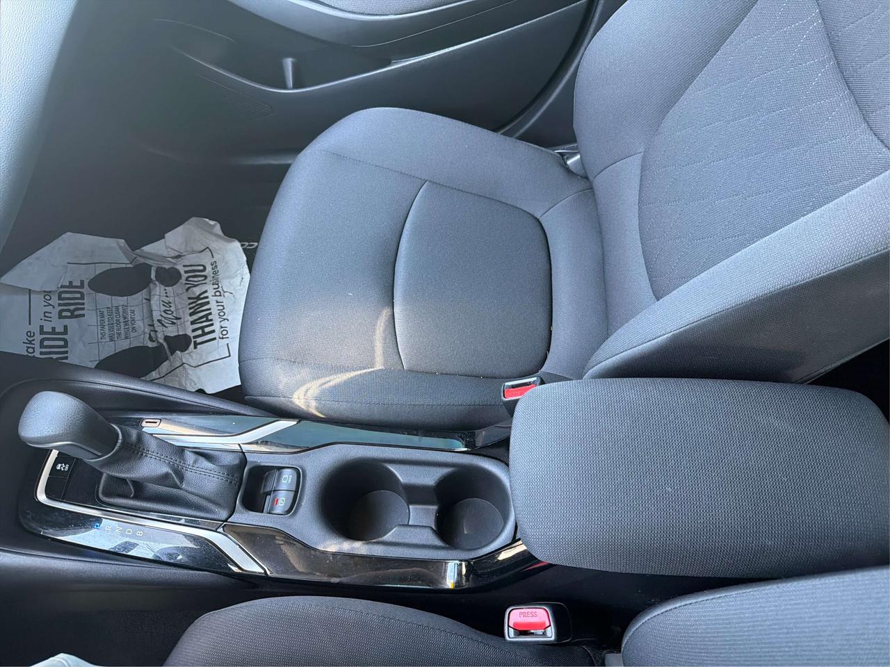 2022 Toyota Corolla LE UPGRADE SUNROOF SUPER CLEAN WE FINANCE! Photo