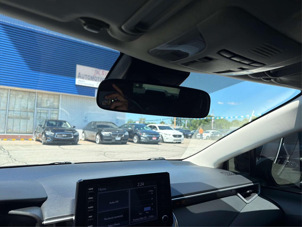 2022 Toyota Corolla LE UPGRADE SUNROOF SUPER CLEAN WE FINANCE! Photo