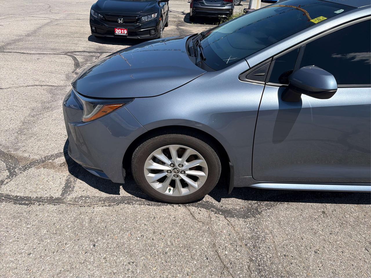 2022 Toyota Corolla LE UPGRADE SUNROOF SUPER CLEAN WE FINANCE! Photo