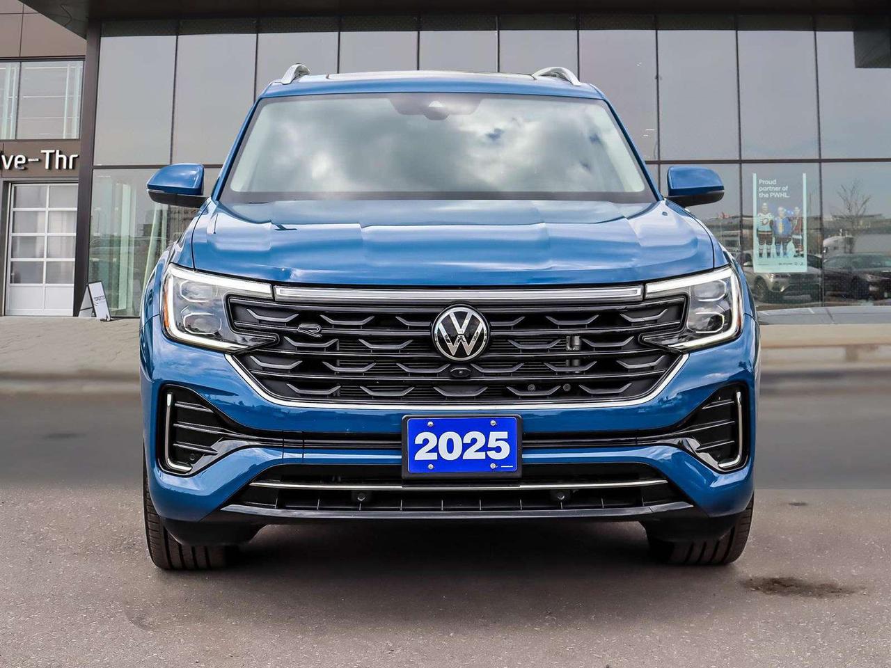 2025 Volkswagen Atlas EXECLINE Photo