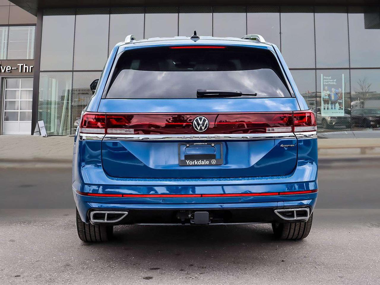 2025 Volkswagen Atlas EXECLINE Photo3