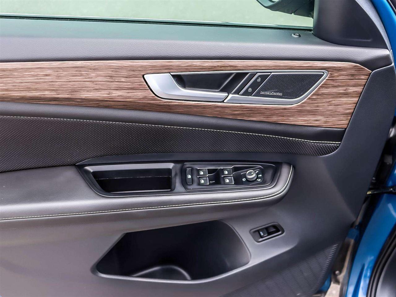 2025 Volkswagen Atlas EXECLINE Photo
