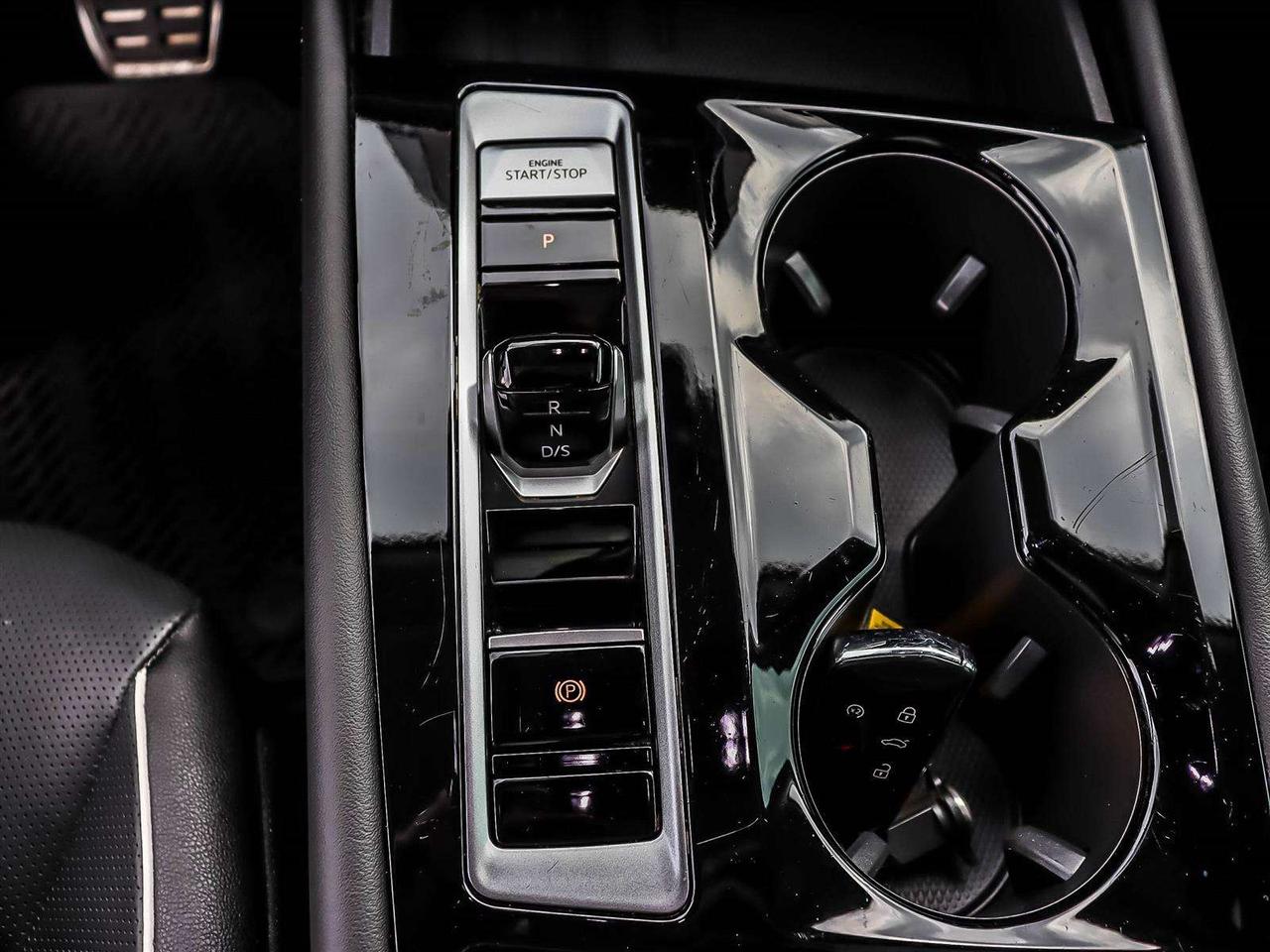2025 Volkswagen Atlas EXECLINE Photo