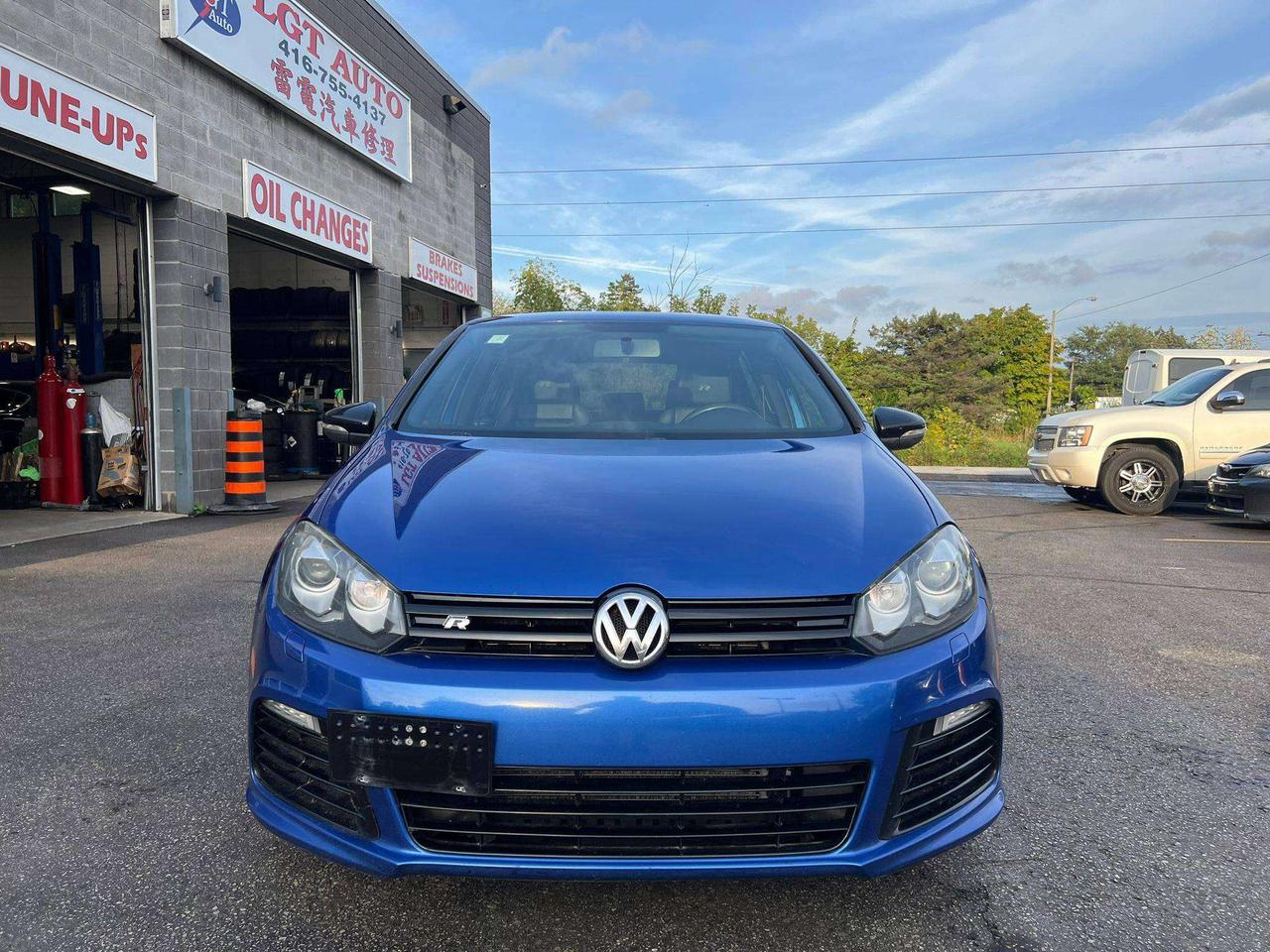2012 Volkswagen Golf R Clean CARFAX  6-Speed Manual  AWD Photo1