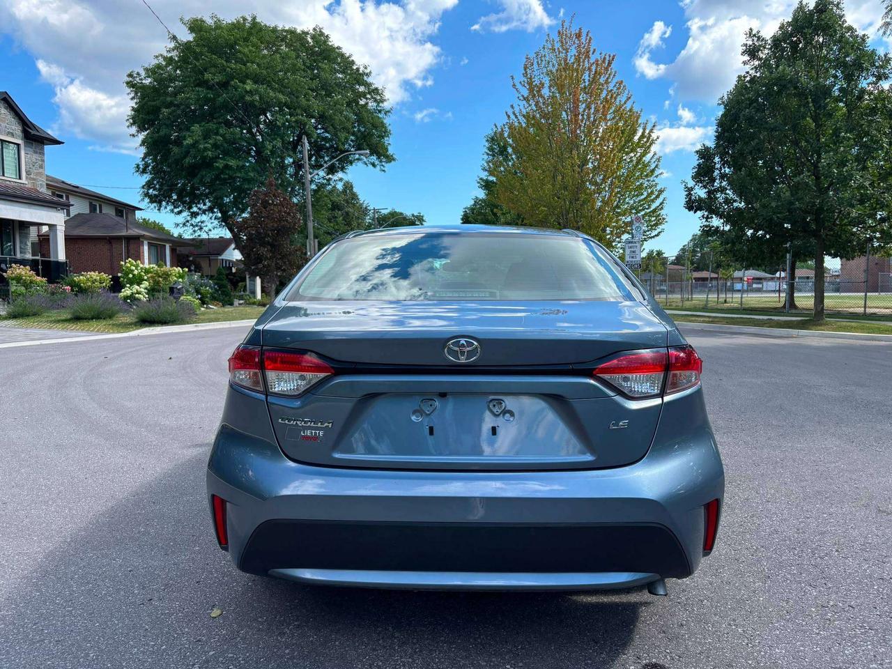 2020 Toyota Corolla LE Photo