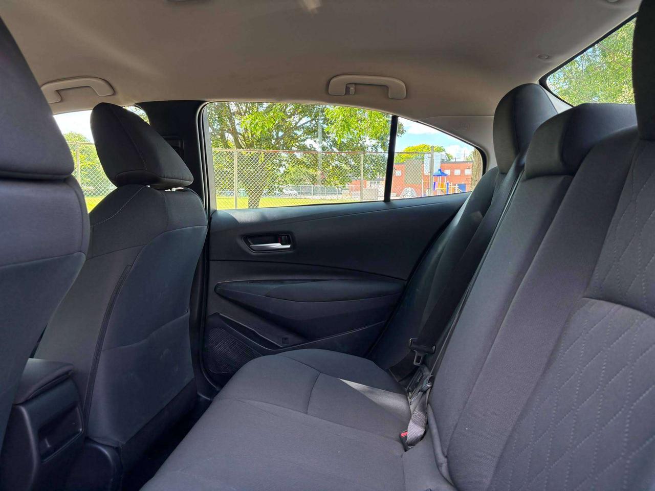 2020 Toyota Corolla LE Photo