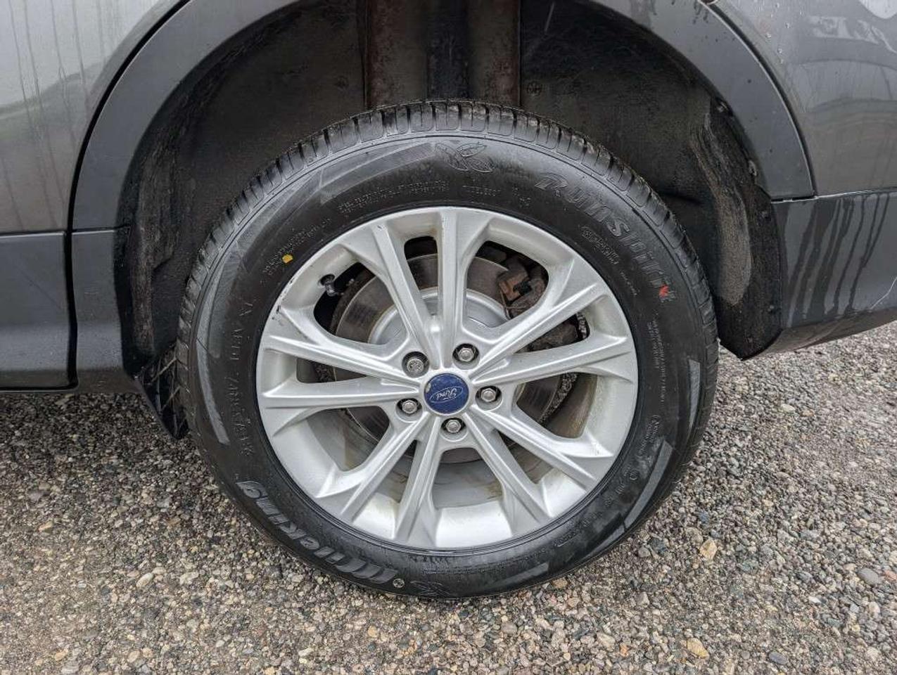 2017 Ford Escape SE   CAMERA   HTD SEATS Photo