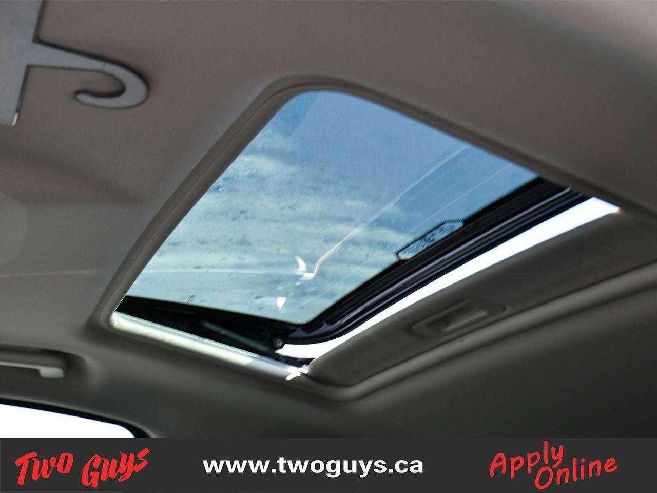 2022 Ford EcoSport SE 4WD Sunroof Back Up Camera Photo