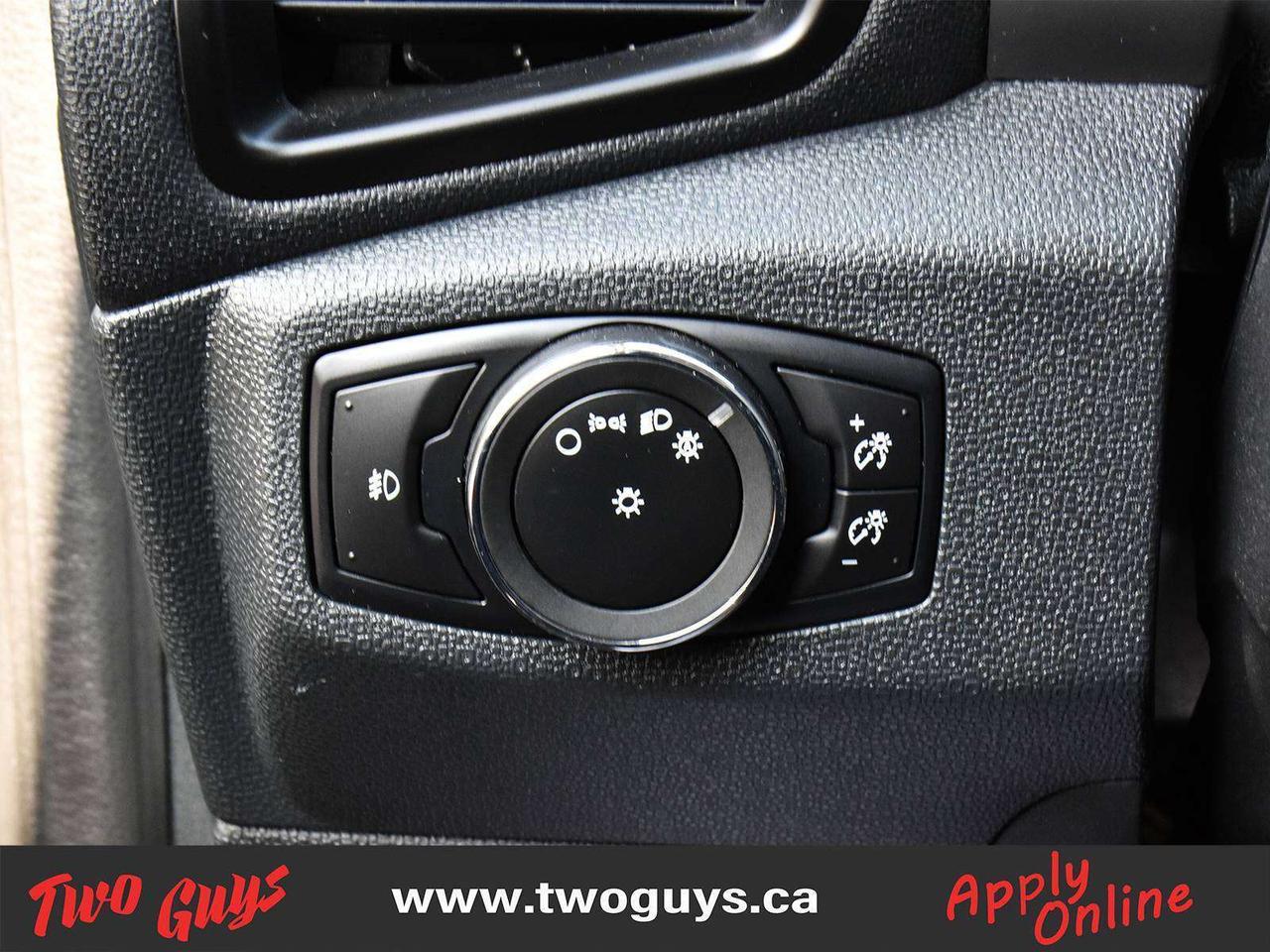 2022 Ford EcoSport SE 4WD Sunroof Back Up Camera Photo
