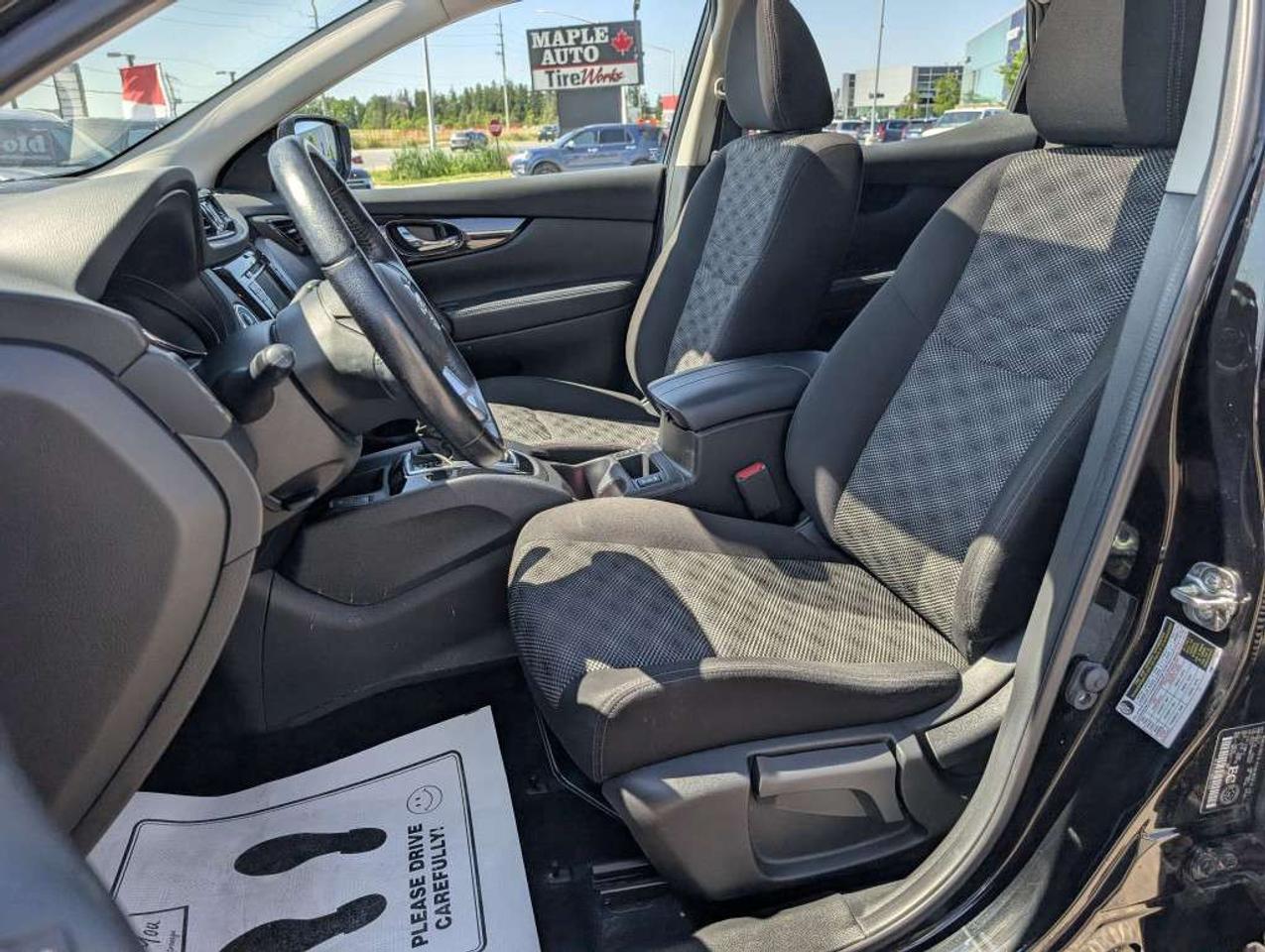 2021 Nissan Qashqai SV   SUNROOF   CAMERA   HTD SEATS Photo