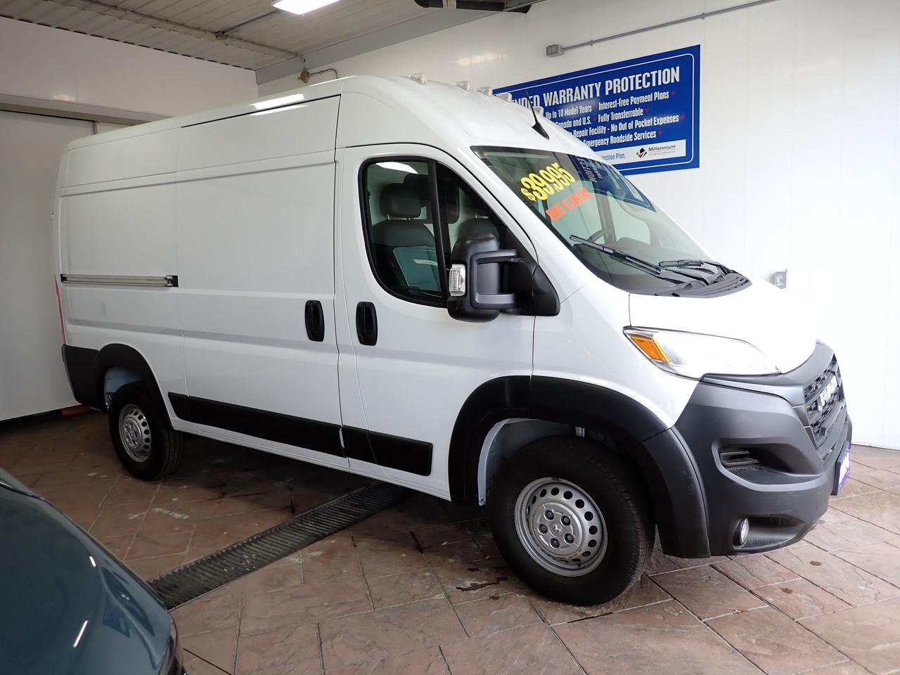 2024 RAM ProMaster Cargo Van Tradesman Photo0