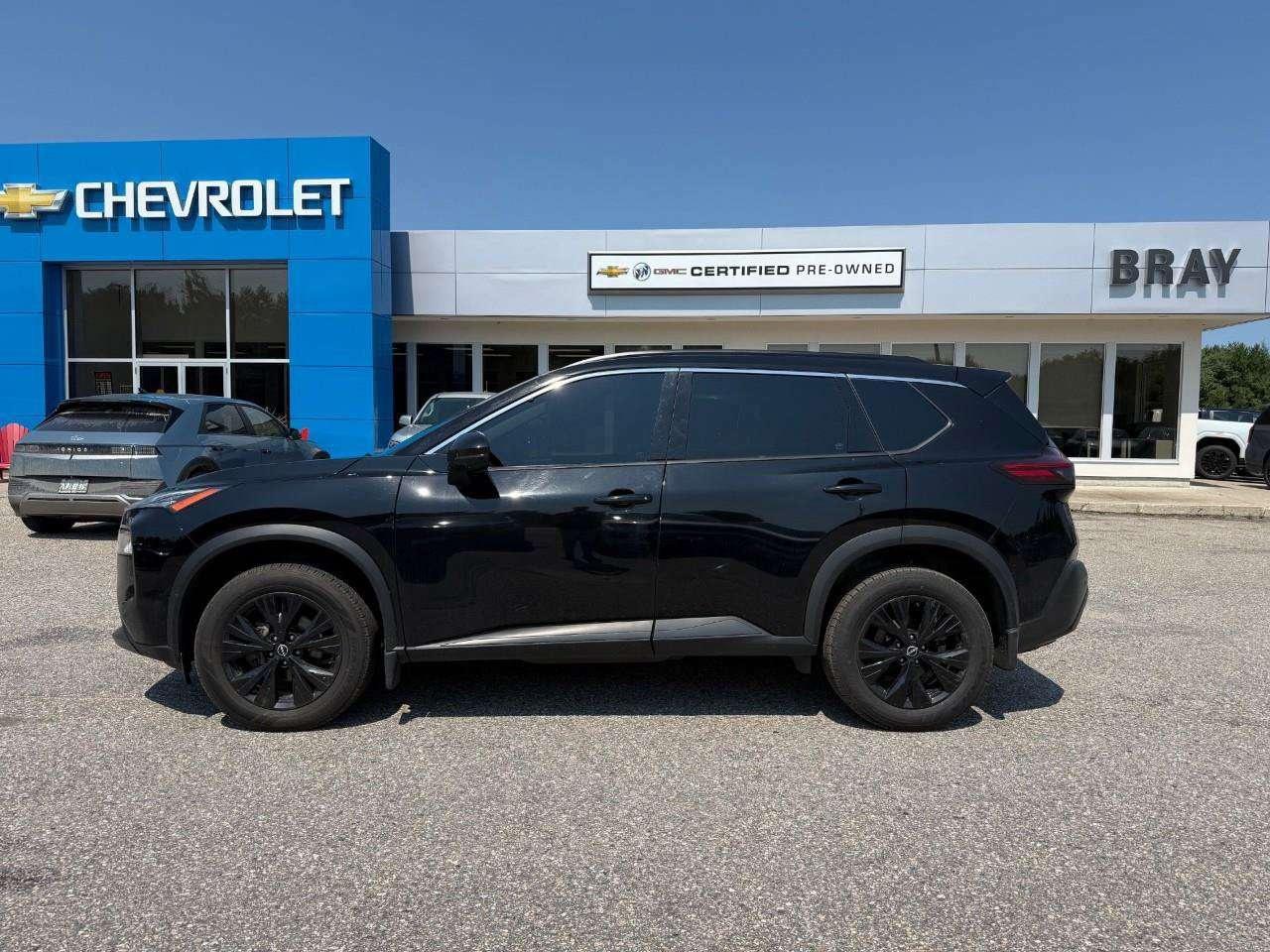 2023 Nissan Rogue ALL WEATHER MATS. PANORAMIC MOONROOF. LEATHER SEATING. FUEL EFFICIENT. CERTIFIED. Photo