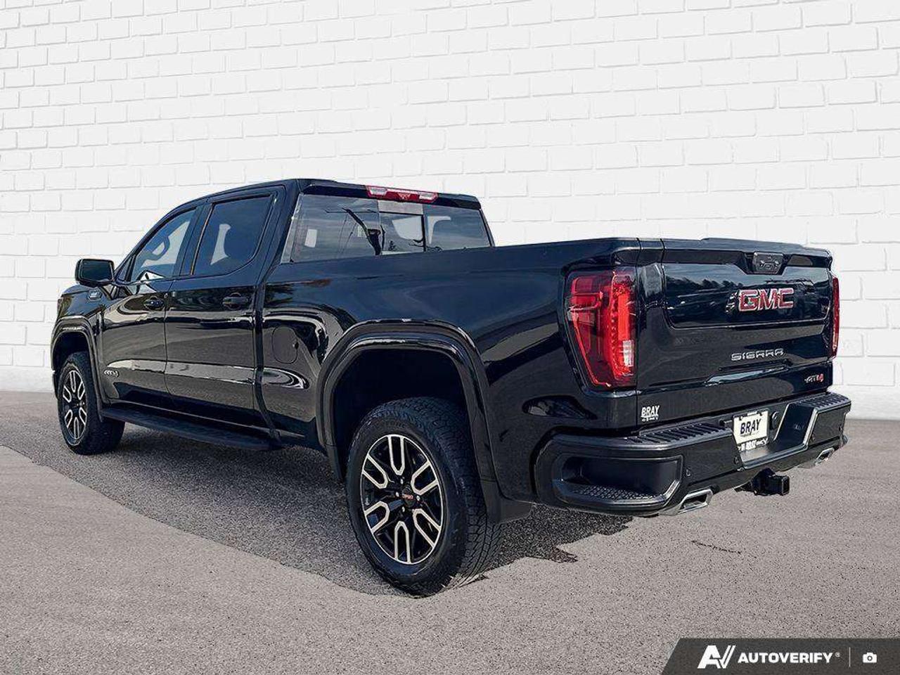 2026 GMC Sierra 1500 HEATED AND COOLED FRONT SEATS. HEATED REAR SEATS. TRAILER BRAKE CONTROLLER. HITCH GUIDANCE. LOADED. Photo