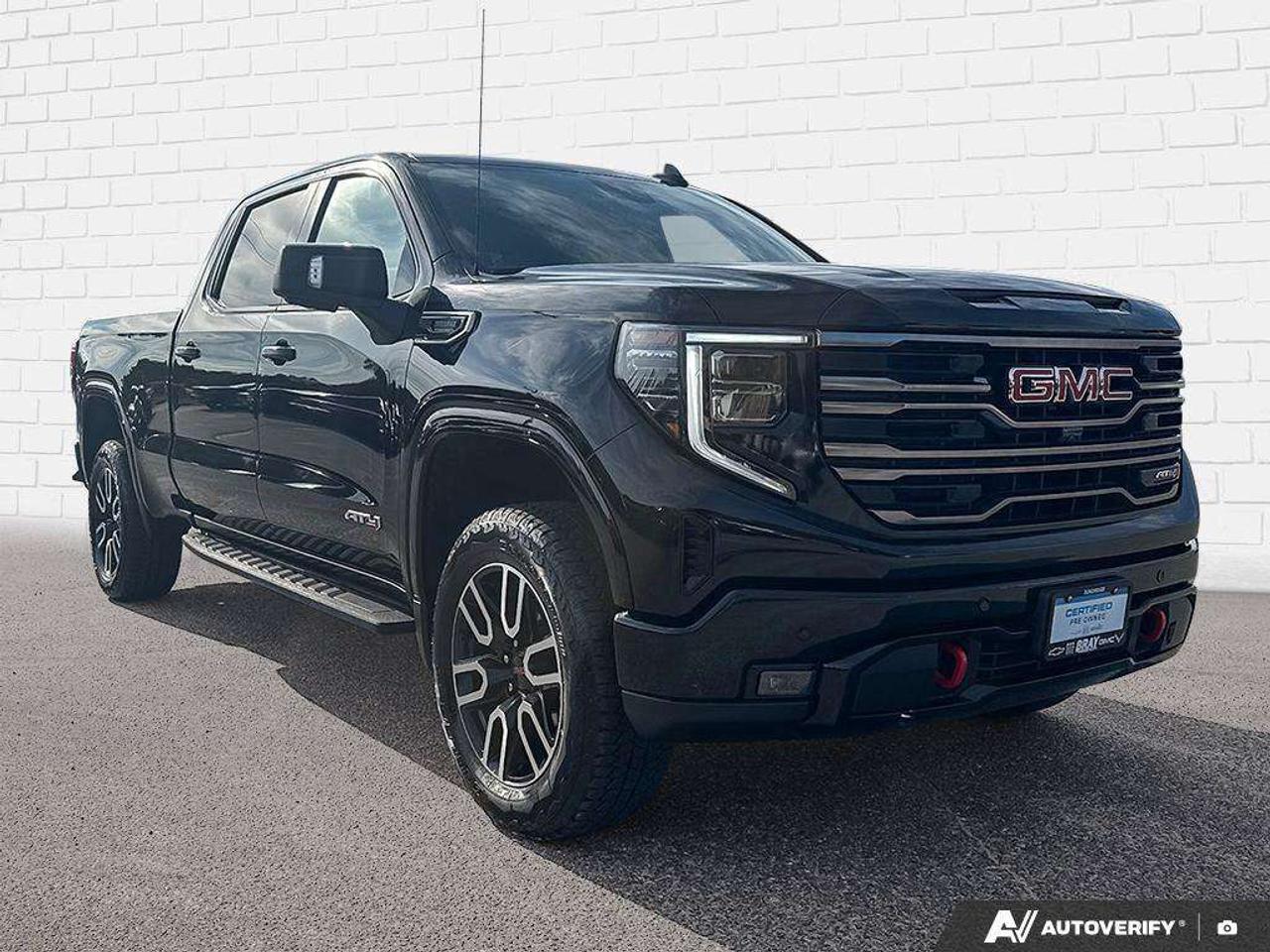 2026 GMC Sierra 1500 HEATED AND COOLED FRONT SEATS. HEATED REAR SEATS. TRAILER BRAKE CONTROLLER. HITCH GUIDANCE. LOADED. Photo