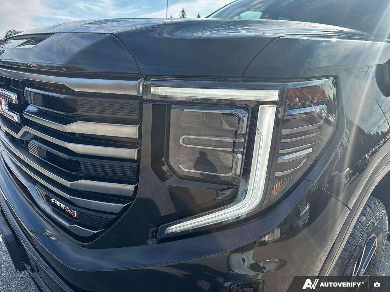 2026 GMC Sierra 1500 HEATED AND COOLED FRONT SEATS. HEATED REAR SEATS. TRAILER BRAKE CONTROLLER. HITCH GUIDANCE. LOADED. Photo