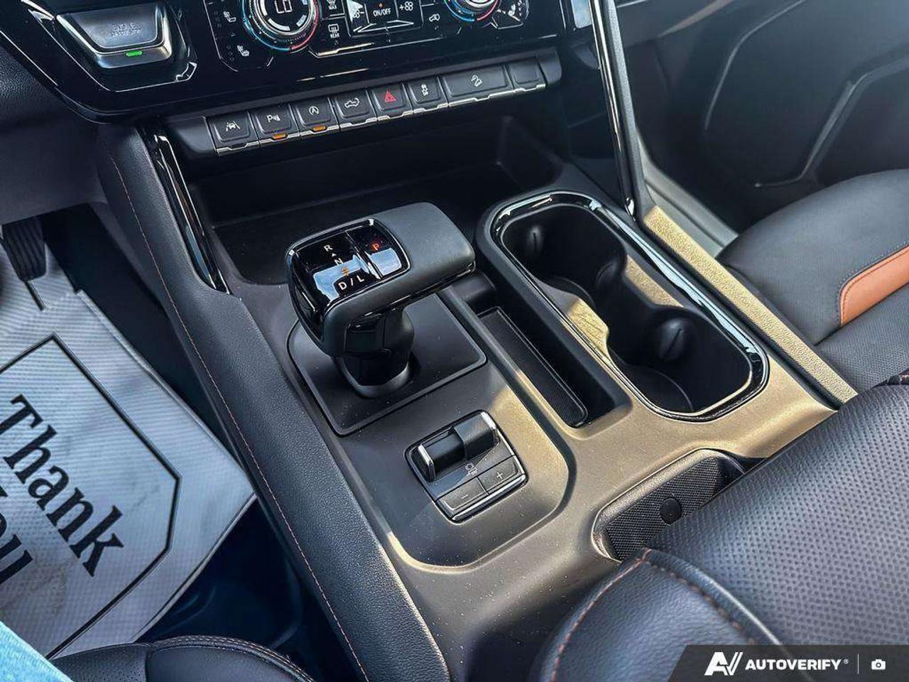 2026 GMC Sierra 1500 HEATED AND COOLED FRONT SEATS. HEATED REAR SEATS. TRAILER BRAKE CONTROLLER. HITCH GUIDANCE. LOADED. Photo