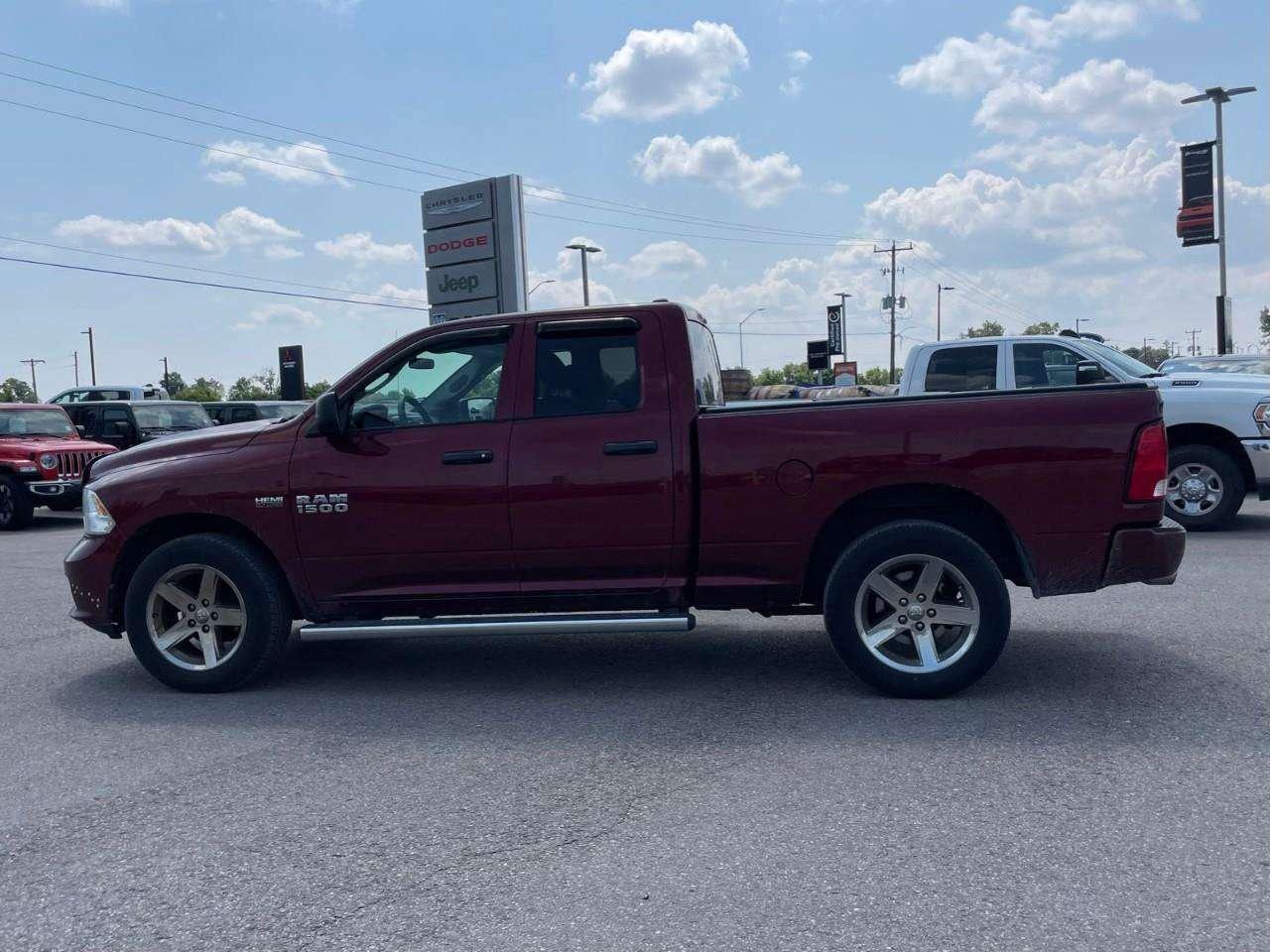 2017 RAM 1500 5.7 L HEMI   4X4   BACK UP CAM Photo1