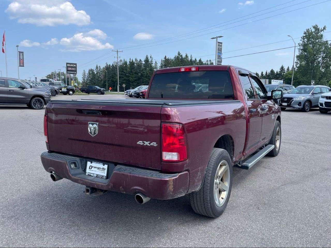 2017 RAM 1500 5.7 L HEMI   4X4   BACK UP CAM Photo