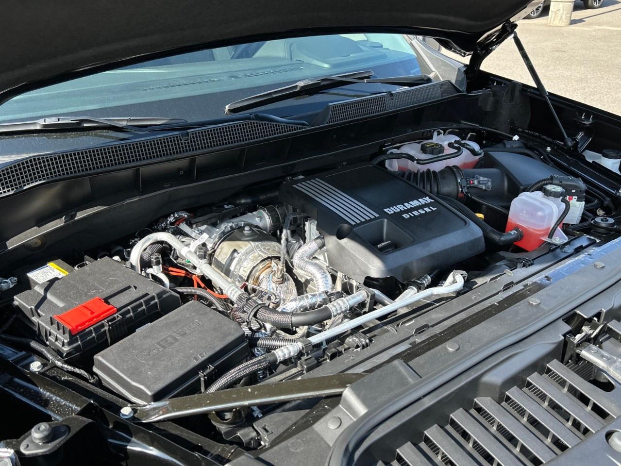 2026 Chevrolet Silverado 1500 Crew Cab Short Box 4-Wheel Drive RST Photo